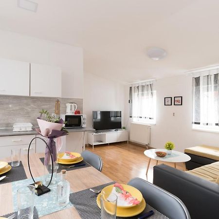 Apartmani Kod Marka 波热加 外观 照片