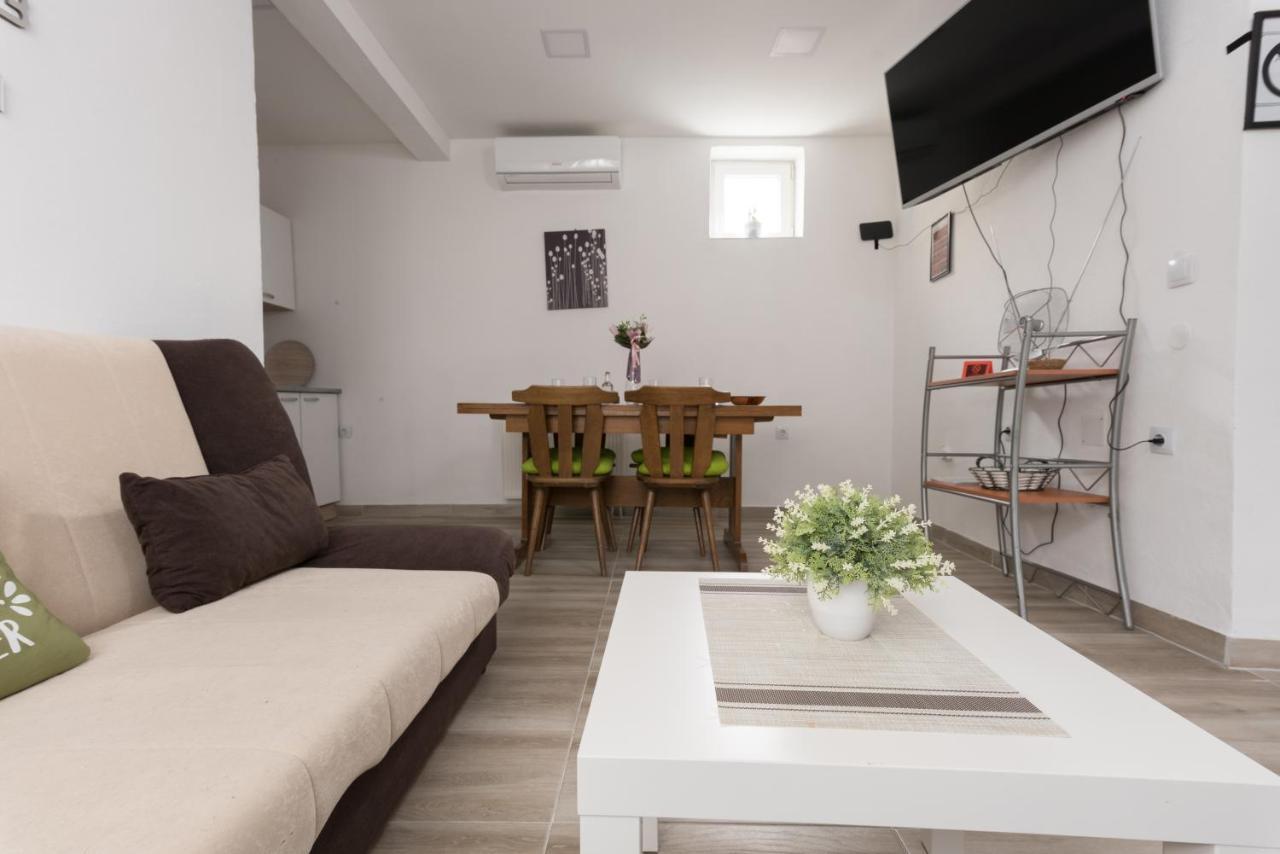 Apartmani Kod Marka 波热加 外观 照片