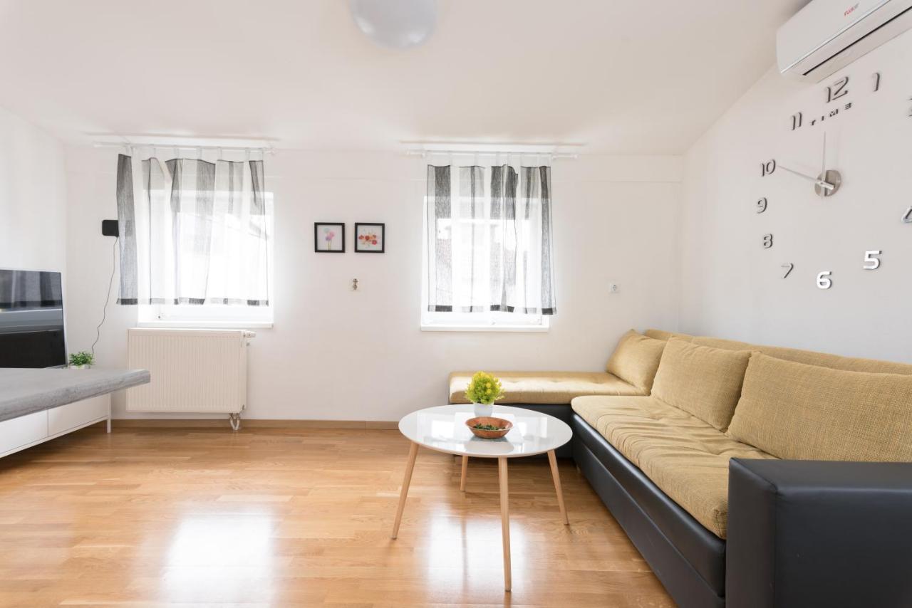 Apartmani Kod Marka 波热加 外观 照片